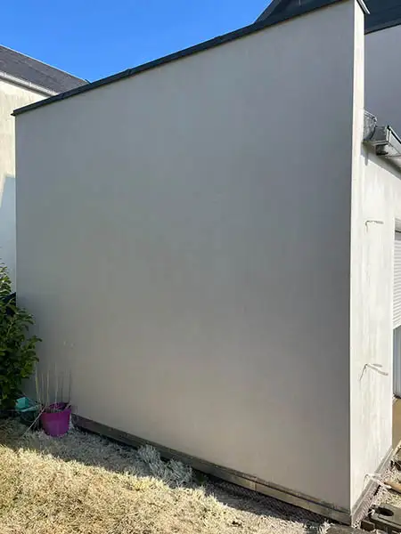 Après nettoyage et démoussage de façade